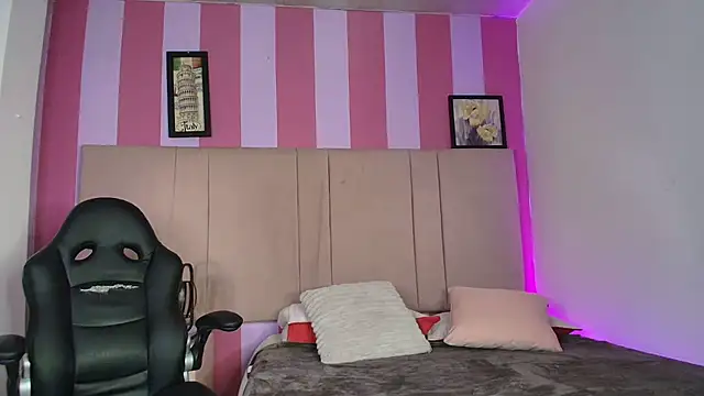 Sweet Sofiii  online show from March 18, 9:20 pm