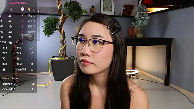 RegeniaPervis online show from March 14, 3:02 pm