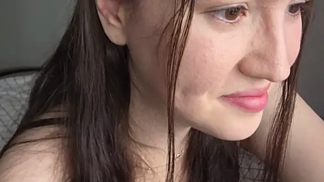 RedginBluebersky online show from April 6, 9:54 am