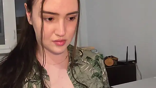 RedginBluebersky online show from April 1, 4:15 pm