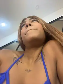 SinLunaXXX online show from May 12, 9:54 pm