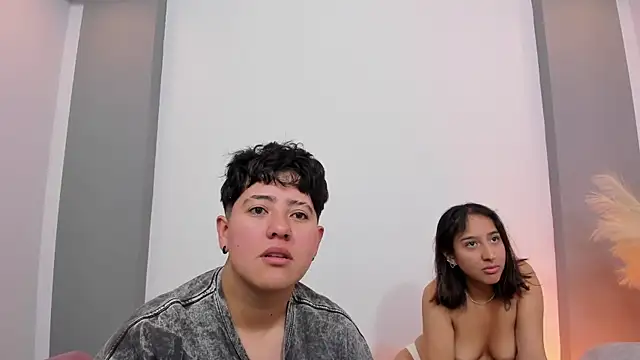Gaia n Nix online show from May 25, 3:16 am