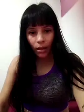 lolaa0777 online show from May 6, 5:39 pm