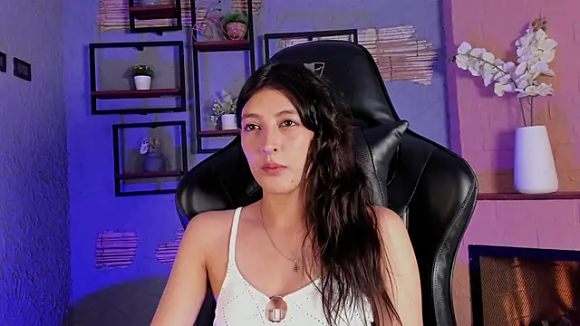 SinLickerr online show from April 4, 8:18 pm