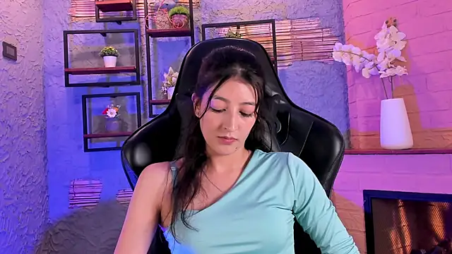 SinLickerr online show from April 9, 8:14 pm