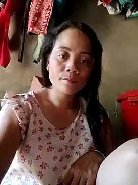 molly-xx online show from May 17, 10:36 am