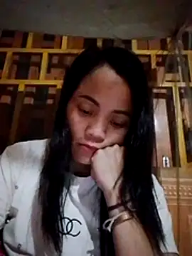 molly-xx online show from May 9, 3:47 pm