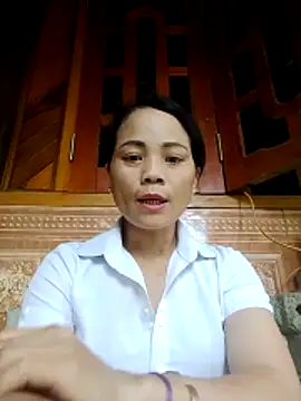 molly-xx online show from May 22, 5:27 am