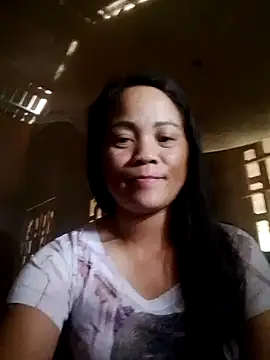 molly-xx online show from May 4, 8:18 am