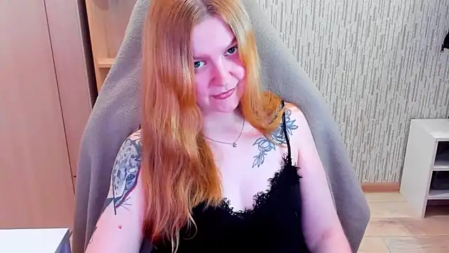 AnitaXVine online show from May 17, 7:57 pm