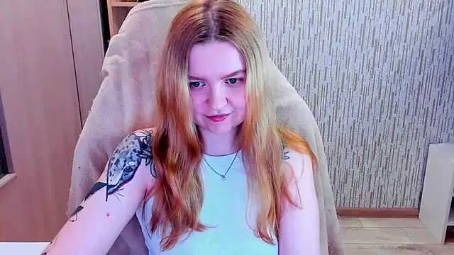 AnitaXVine online show from May 27, 7:33 pm