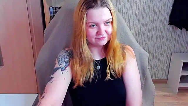 AnitaXVine online show from February 24, 6:06 pm