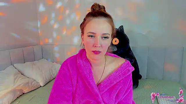 she wolf online show from March 25, 3:48 pm