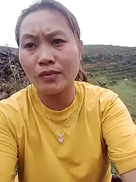 bany-lee online show from May 11, 9:44 am