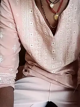 Desi Couple P online show from May 11, 12:46 am