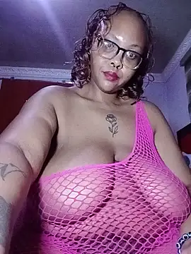 ShantelBootyBoobs online show from May 17, 7:57 pm