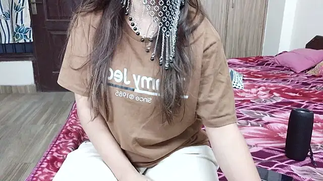 Teen Girl  online show from March 6, 7:31 pm