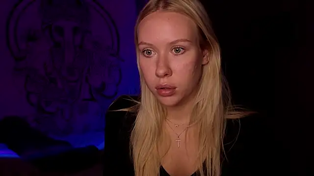 pureeangel online show from March 4, 8:04 pm