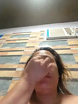 squirtshantal online show from May 12, 11:11 pm