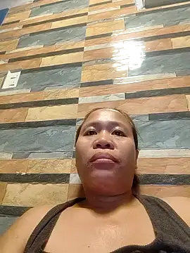 squirtshantal online show from October 9, 5:44 am