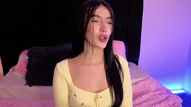 Abby Bennett online show from April 6, 4:34 am