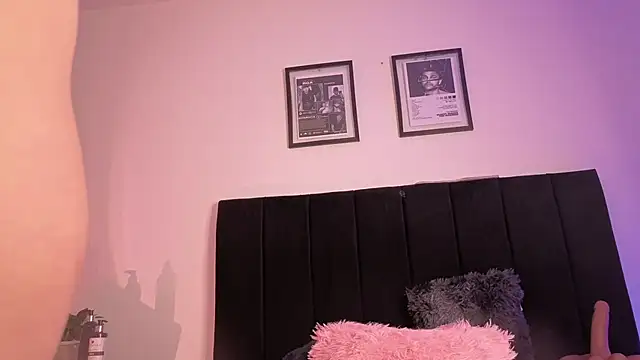 Abby Bennett online show from April 9, 4:48 am