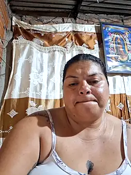 Juli Powl online show from May 13, 10:32 am