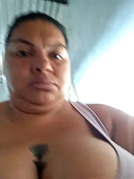 Juli Powl online show from May 24, 12:15 pm