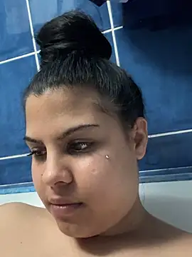 Vivike234 online show from March 23, 8:15 pm