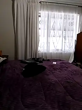 Breezyvikky online show from June 18, 11:04 am