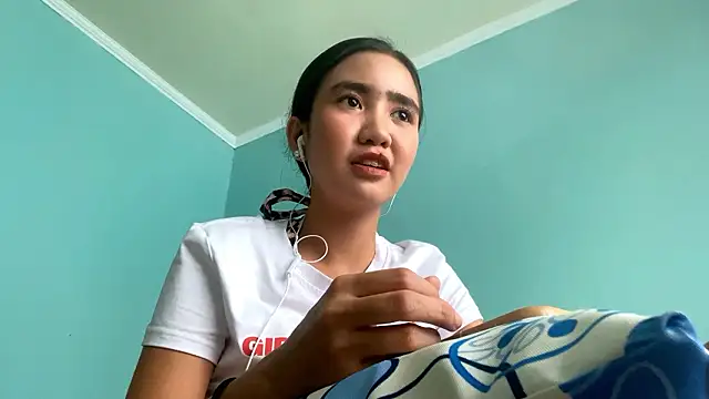 RessieAshcroft online show from February 21, 6:36 am