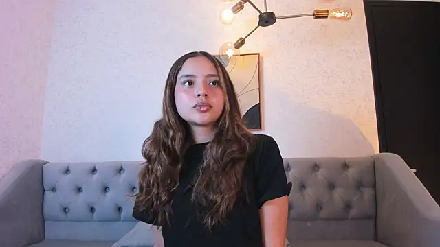 MAGIC EMMA  online show from May 27, 2:52 am