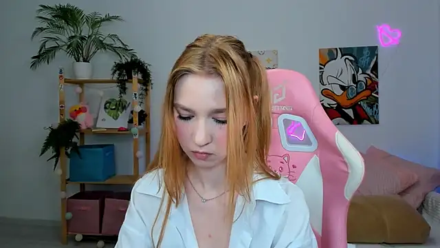 Ophelia Jay online show from February 18, 3:27 am