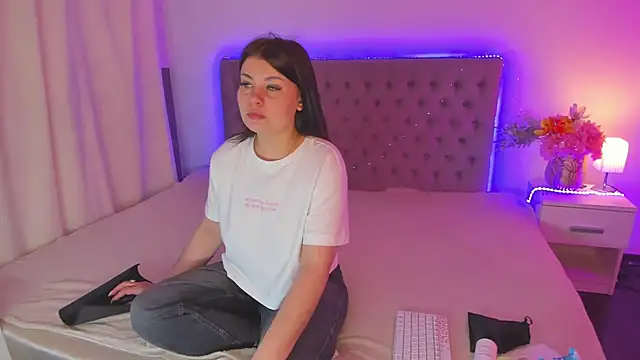 AmandaHoppe online show from May 23, 4:55 am