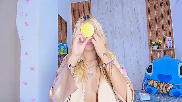 abigail sandoval online show from May 10, 6:43 pm