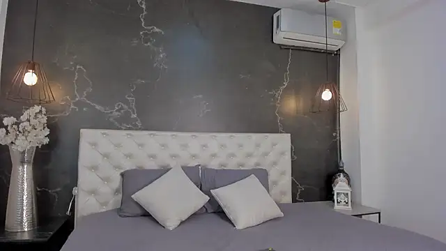 Samantha Dupre online show from March 7, 10:39 pm