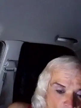 dustbunny64 online show from April 10, 6:30 am