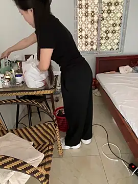 lau-11 online show from March 31, 4:12 am