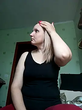 SusanGold9211 online show from April 7, 9:33 am