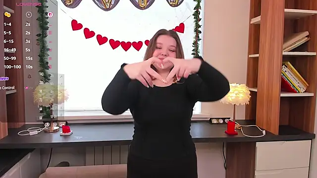 RobinHalminton online show from February 19, 6:13 am