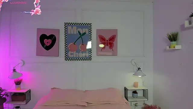 NaeniaDemon  online show from March 29, 4:39 pm