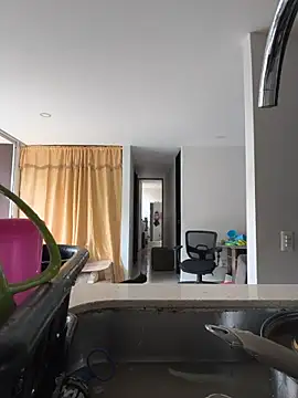 violet-grey online show from May 8, 1:47 pm