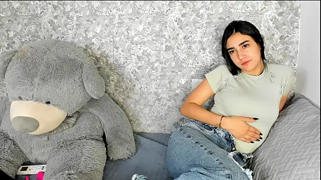 Anika H online show from May 5, 12:08 pm
