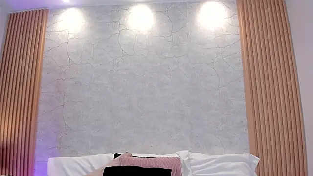 AlanaaWalker online show from March 26, 9:16 pm