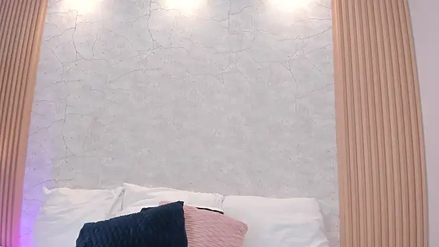 AlanaaWalker online show from March 30, 9:14 pm