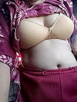 taniya0 online show from May 6, 10:41 am