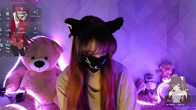 llonaMask online show from March 24, 1:49 pm