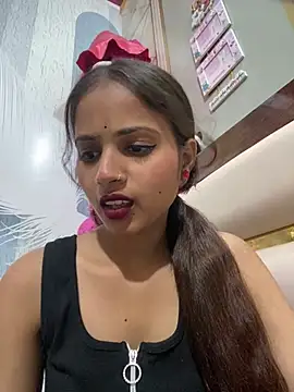 samayra1144 online show from May 5, 4:43 pm