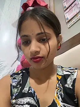 samayra1144 online show from May 18, 8:53 am