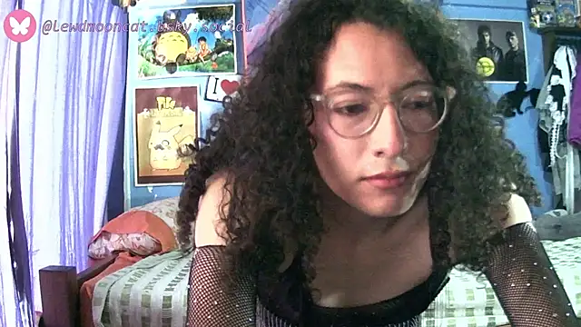 lewd mooncat online show from April 15, 10:10 pm